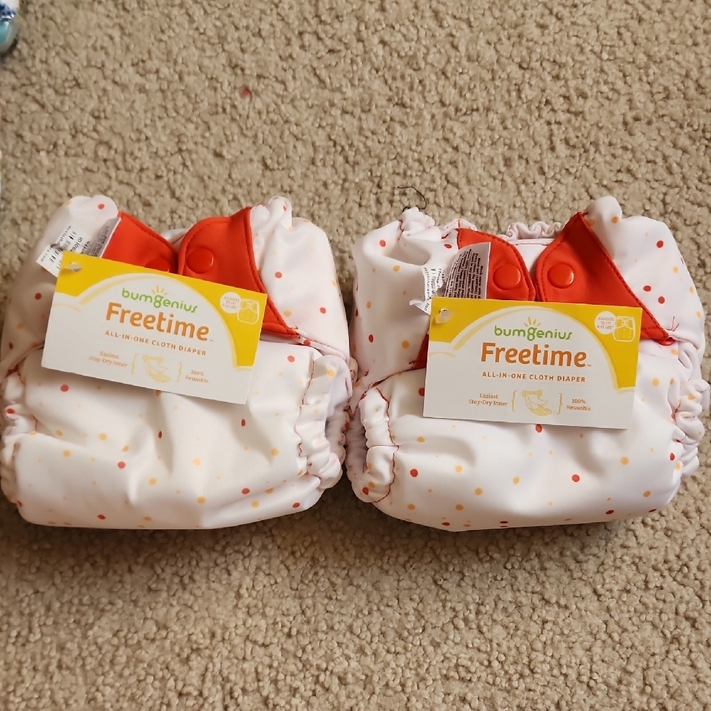 BumGenius Freetime Cloth Diaper - Red and White Polka Dot